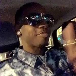 Meet your Posher, Loreal